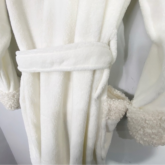 POTTERY BARN New Teddy Faux Fur Trim Robe Ivory Hood - Picture 7 of 10